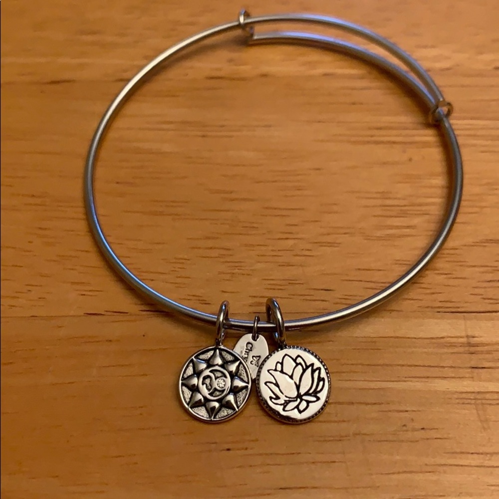 Women’s bracelet: lotus and sun
